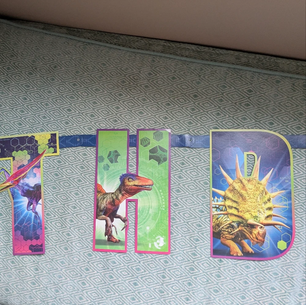 Jurassic World Large Party Bundle